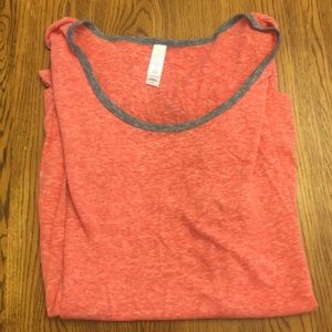 LuLaRoe Classic T size L